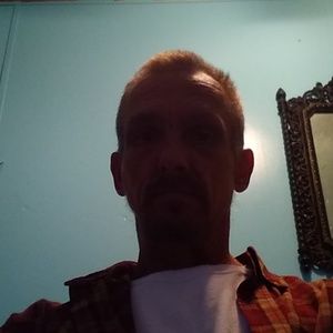 Meet your Posher, Dennis